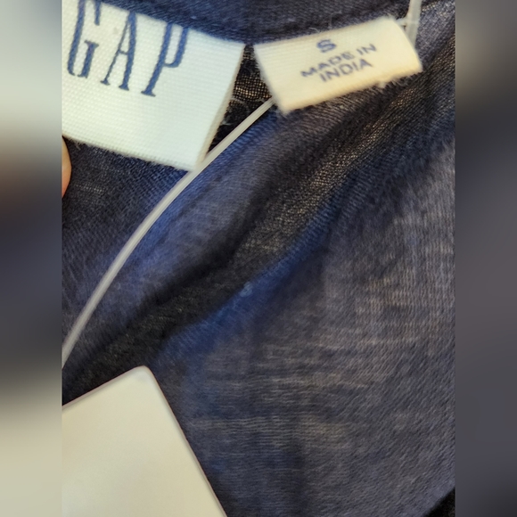 Gap blue blouse, size s - Picture 2 of 3